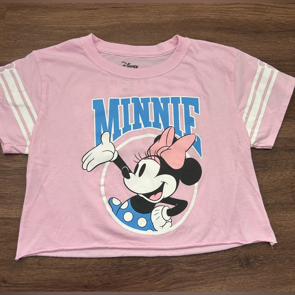 Disney. Cropped Minnie T-shirt. Women’s size Medium.